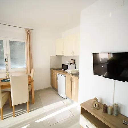 Apartament Lela